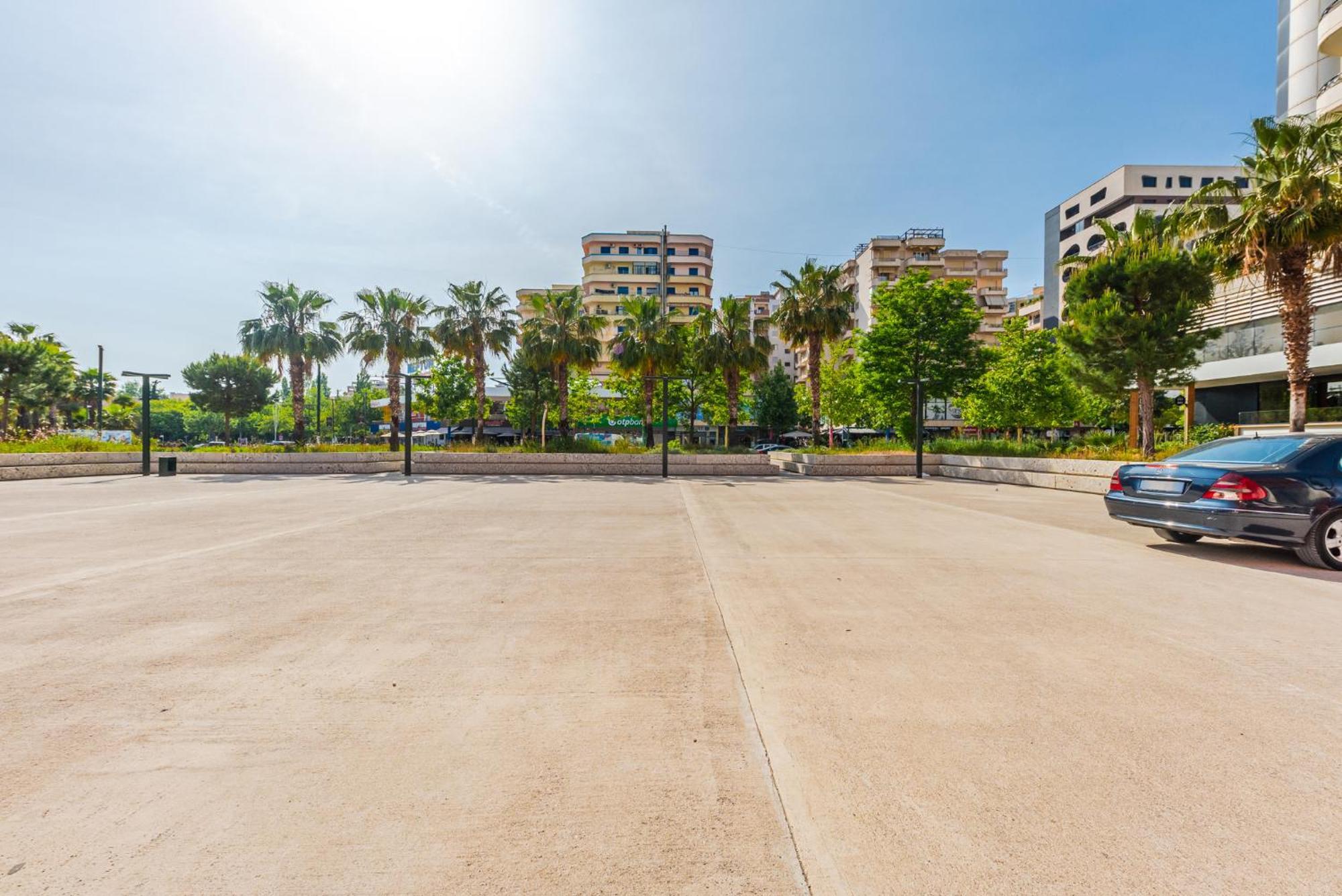 Center By Apartament Wlora