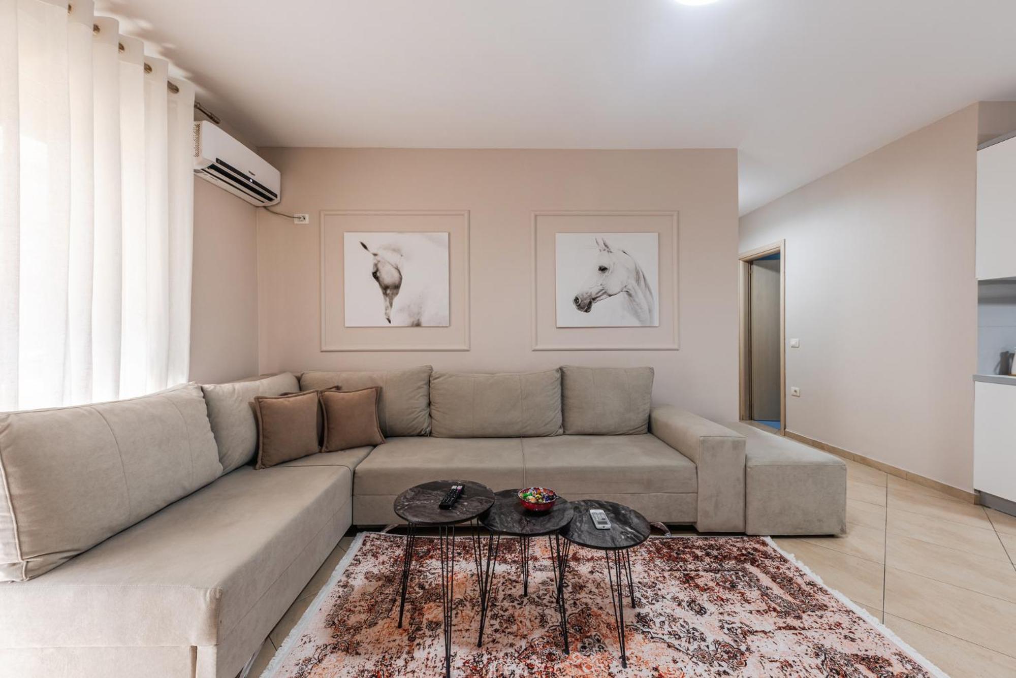 Apartament Center By