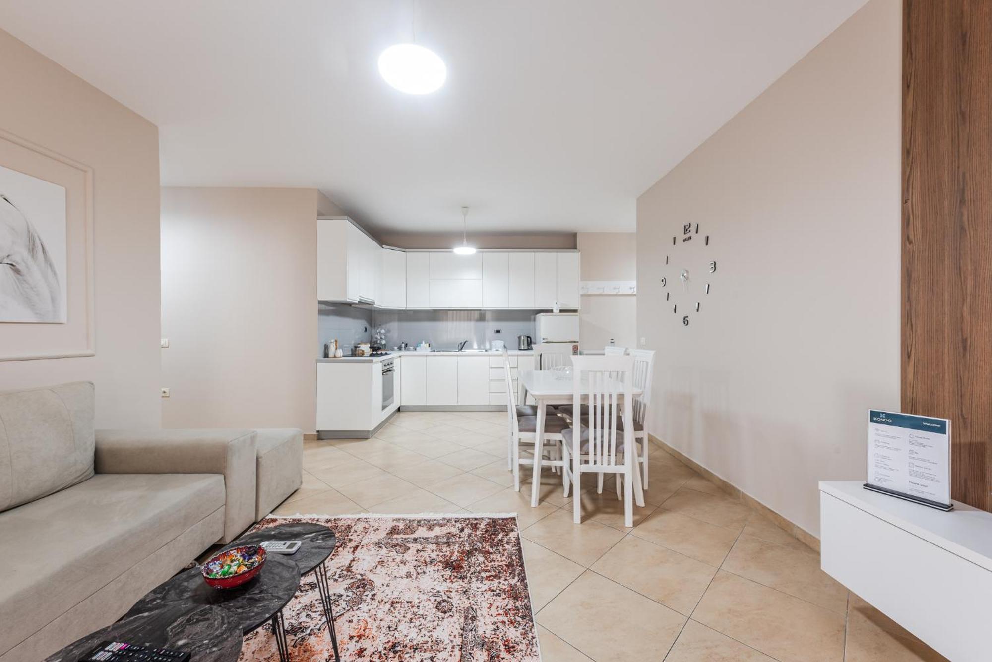 Apartament Center By Wlora
