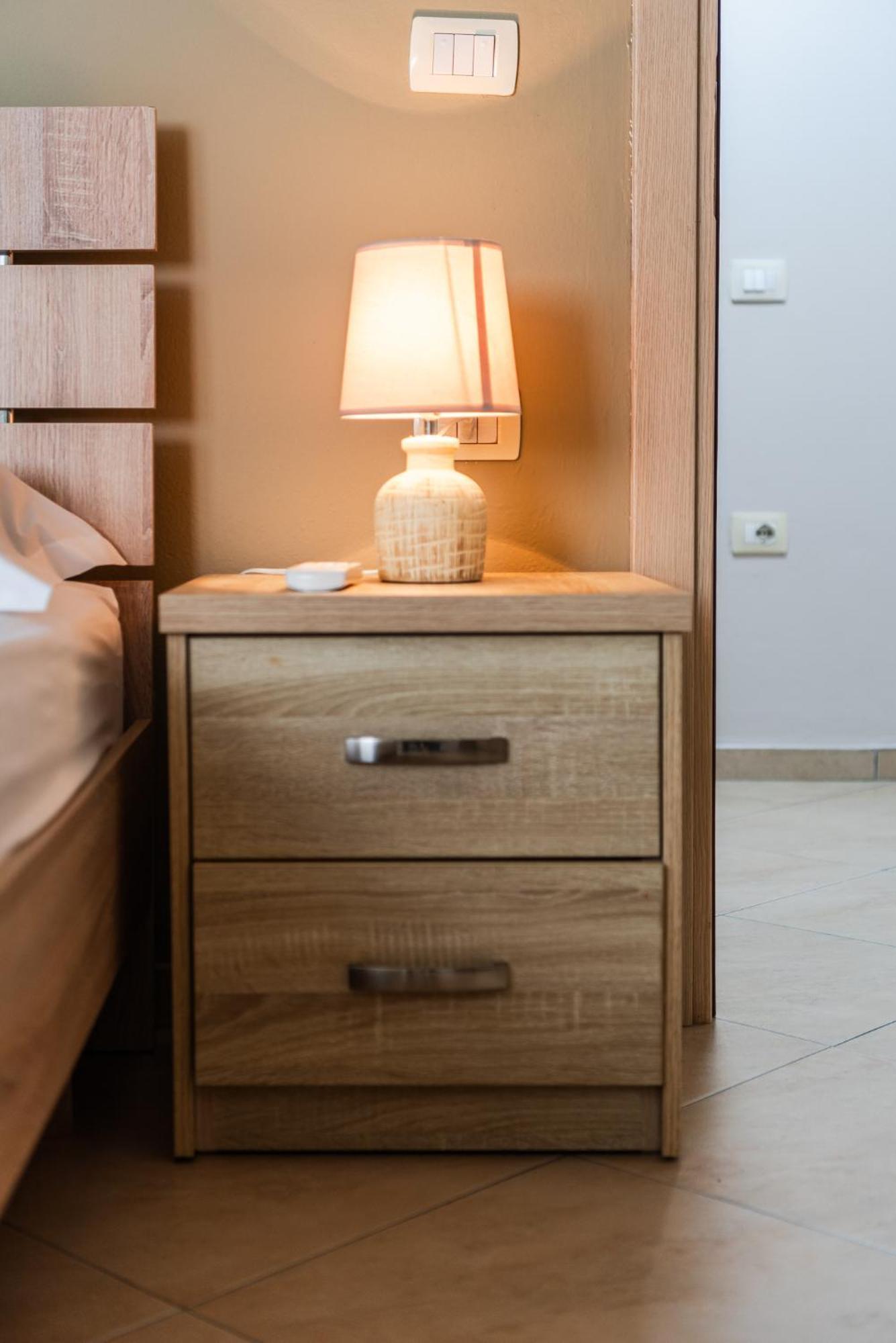 Center By Apartament *