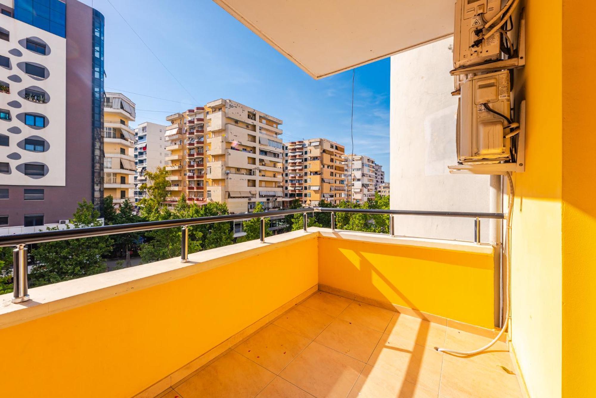 Apartamento Center By *